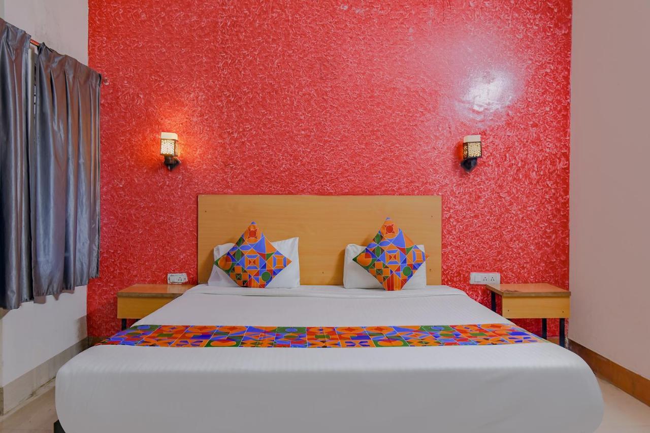 Fabexpress Crystal 3* Bhubaneswar