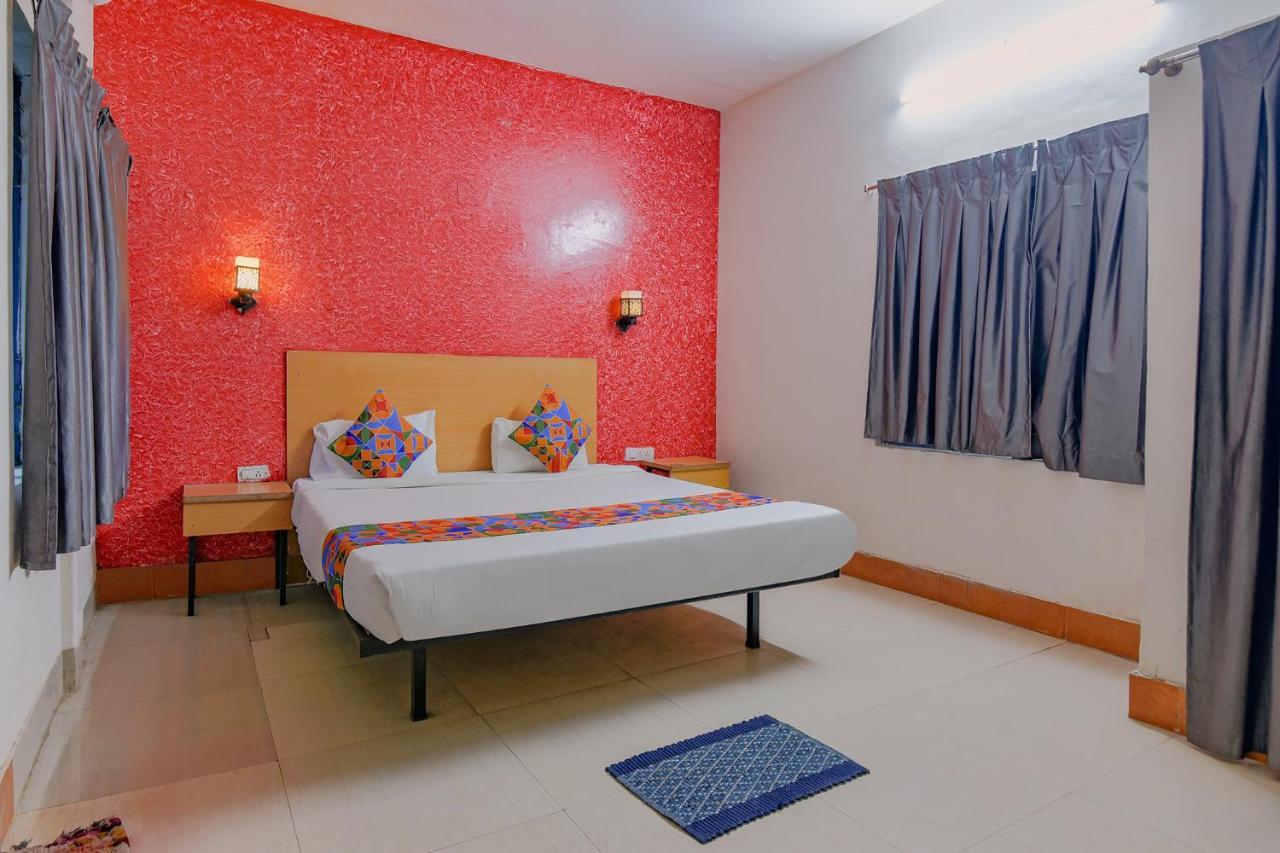 Fabexpress Crystal 3* Bhubaneswar